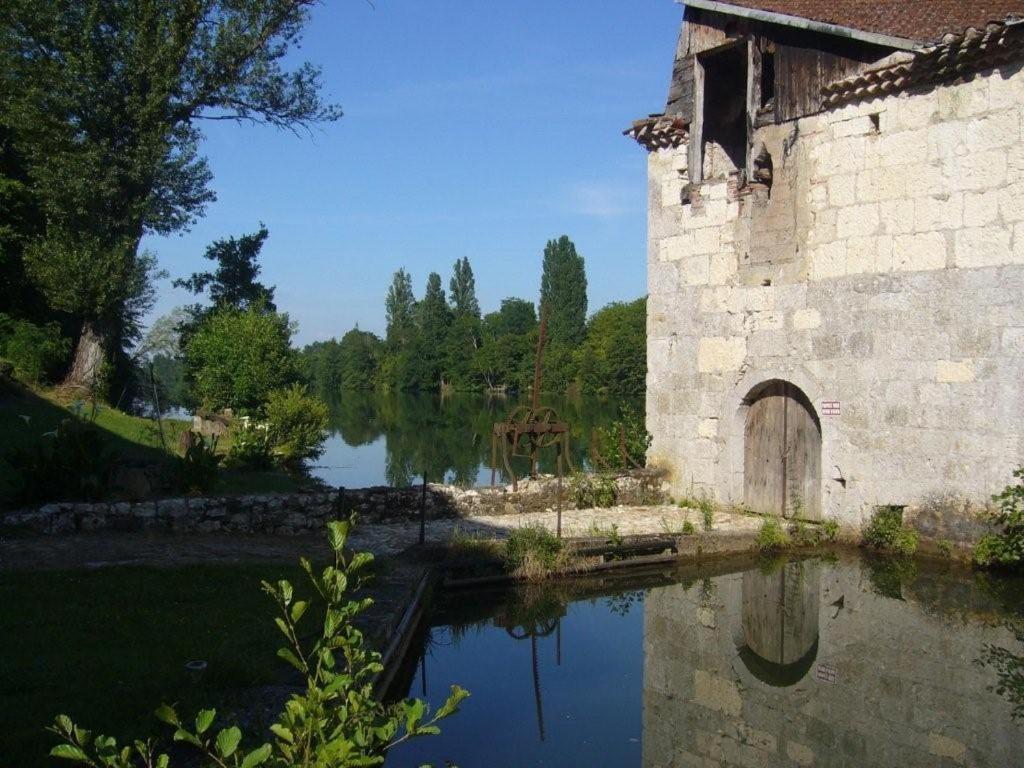 Chambres D'Hotes Moulin De Rigoulieres Saint-Sylvestre-sur-Lot Dış mekan fotoğraf