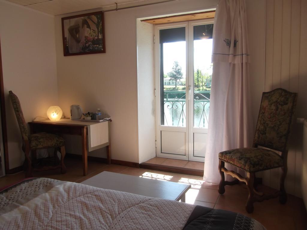 Chambres D'Hotes Moulin De Rigoulieres Saint-Sylvestre-sur-Lot Dış mekan fotoğraf